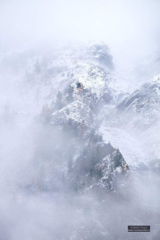 алтай, шавла, шавлинские озера, склоны, горы, туман, снег Мглаphoto preview