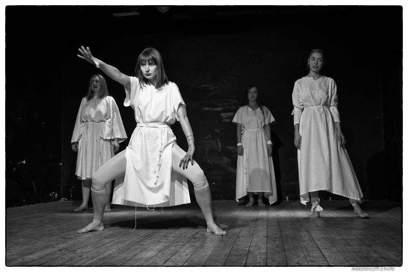 Theater Photo Ekaterinburg Russia Artist BW B&W Fujifilm Girls Reportage Live People Amateur theater in Ekaterinburgphoto preview