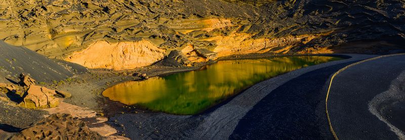 лансароте, канары, канарские острова, испания, эль-гольфо, зелёное озеро, el lago verde, charco de los clicos, el golfo Сердце спящего вулканаphoto preview