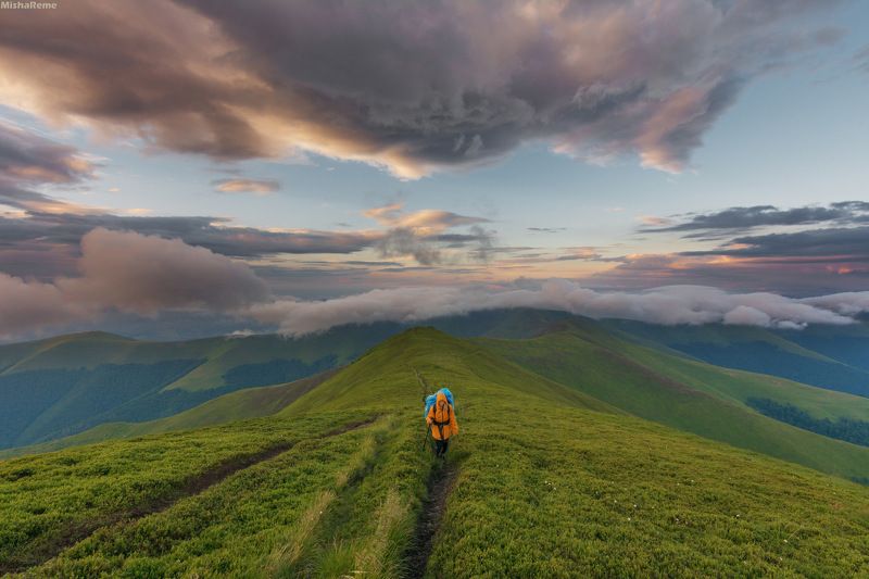 On the mountain ridgephoto preview