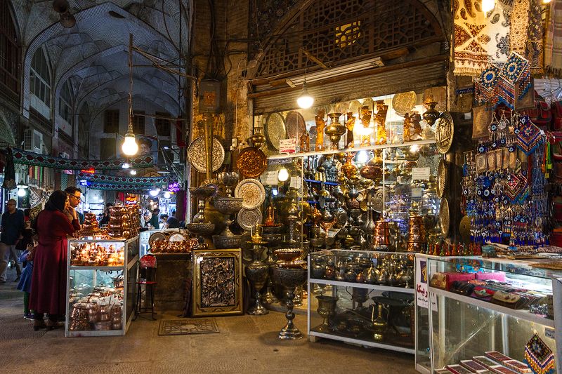 #Иран #Ruexpedition #Isfahan #Travel #Наследиедревности #путешествуйвместеснами Среди старинных богатствphoto preview