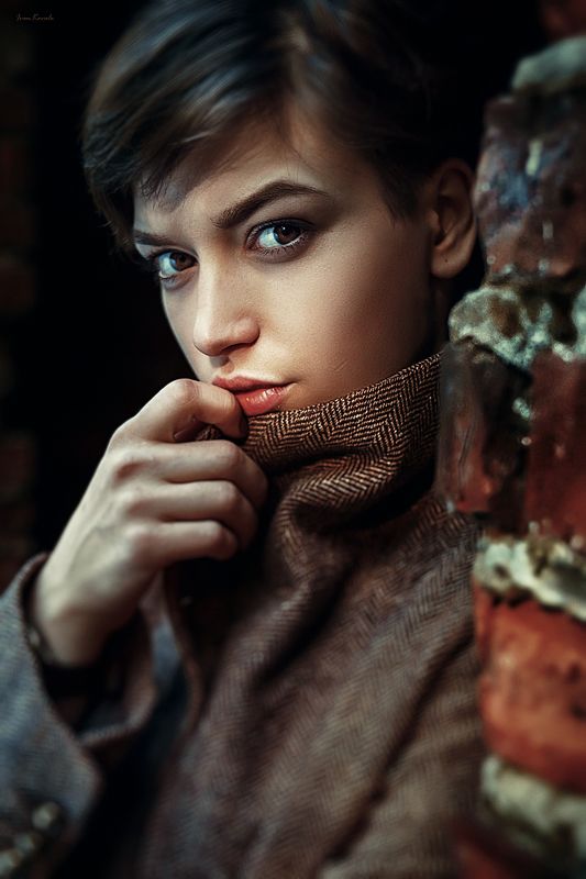 люди, девушка, улица, портрет, брюнетка, взгляд, глаза, кареглазая, пальто, текстура, кино, фильм, тонировка, картинка, молодая, красота, красивая, кареглазая, завод, кирпич, текстура, фотокузница, ivankovale Светаphoto preview
