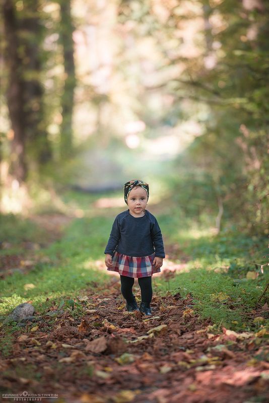 девочка, лес, природа, жанровый портрет, Северная Осетия,  Первые прогулки по лесуphoto preview