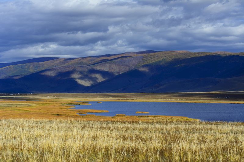 природа, пейзаж, горы, река, осень, облака, солнце photo preview