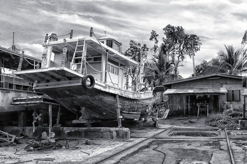 лодка, корабль, девушка, море Любимый рядомphoto preview