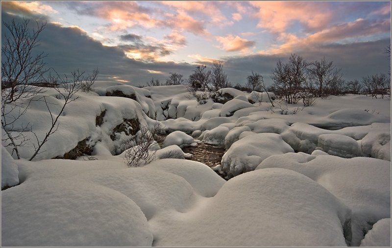 снег, река, рассвет, сопки, кольский, облака Укрывают снега , укрывают...photo preview