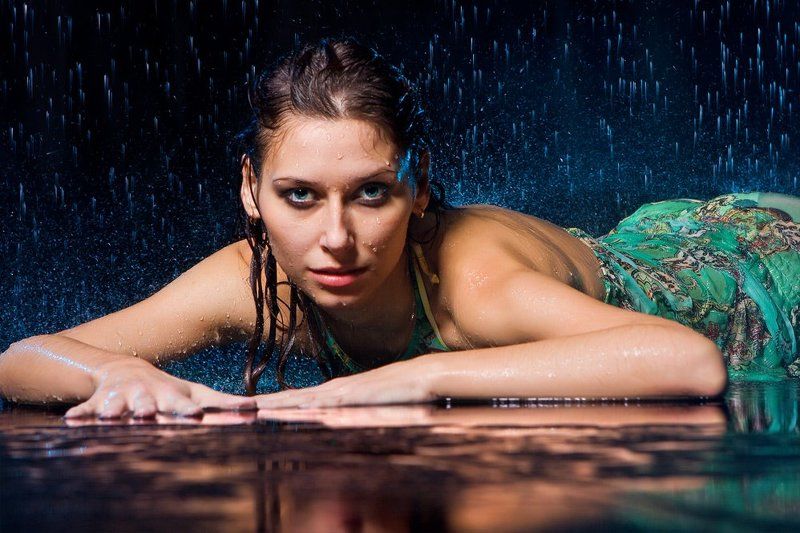 И муза призрачных материй прольется музыкой дождя...photo preview