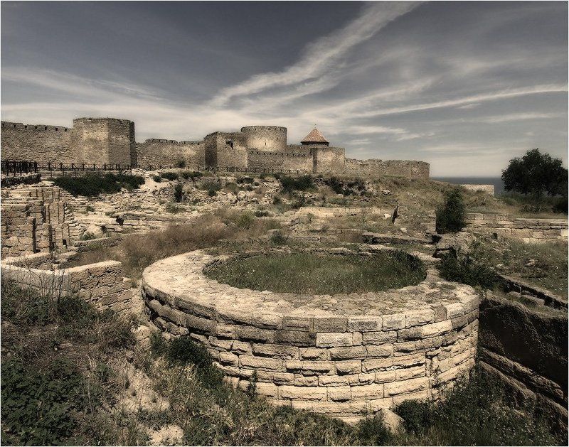 Развалины древней Тирыphoto preview