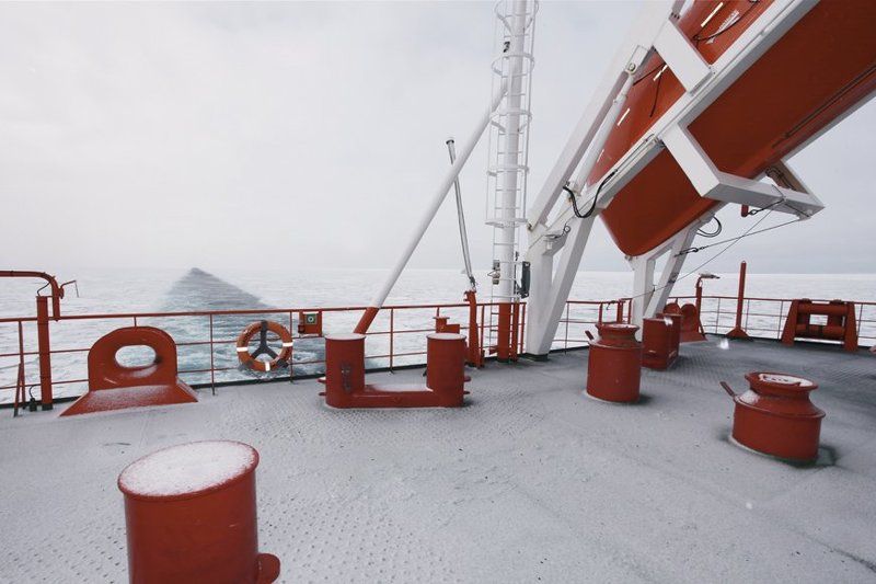 надежда, карское море, палуба, льды Красное на Беломphoto preview