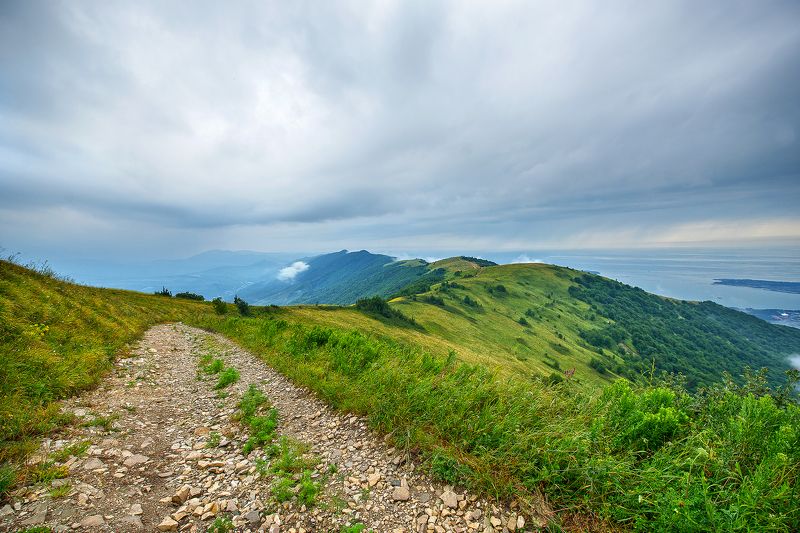 геленджик По дорожке не спеша.photo preview