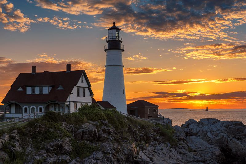 lighthouse,  maine, portland, head, usa,  cape, elizabeth, portland head light , sunrise, scenic, scenery, sunset, coastline, color, landscape, sea, ocean, atlantic, new, england, coast, east, light Sunrise at Portland Lighthousephoto preview