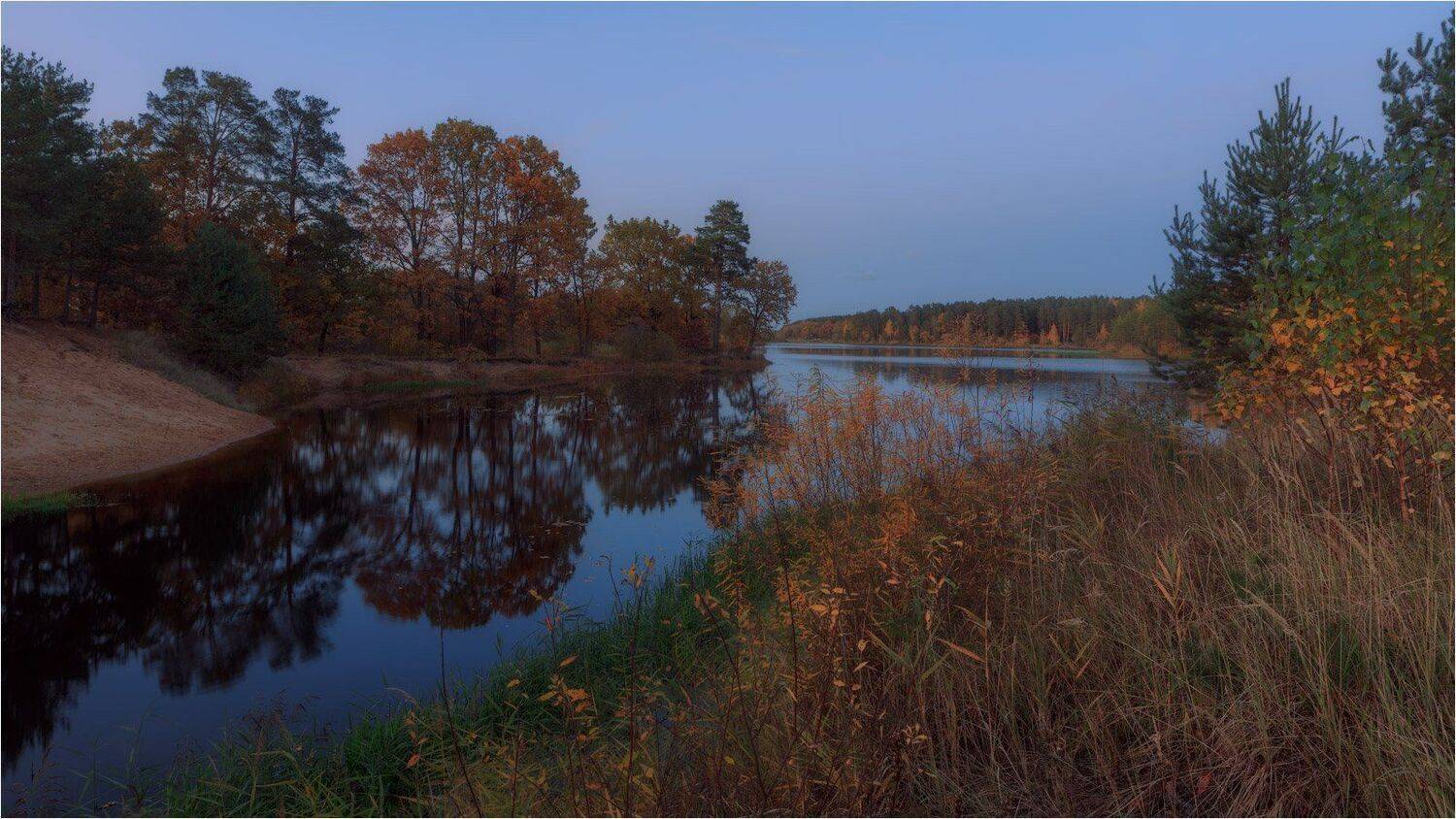Осенний "Карьер". Автор: Михаил Кушнер осень, река Березина, Михаил Кушнер
