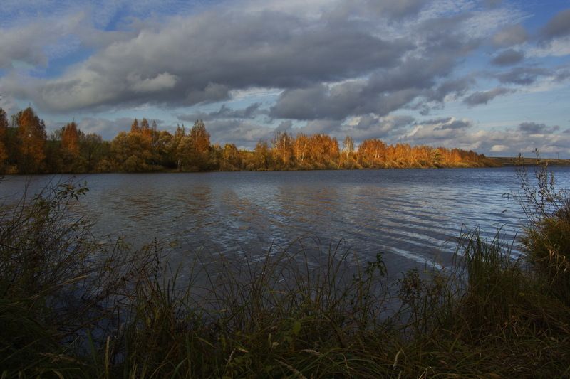 Пейзаж,золотая осень река photo preview