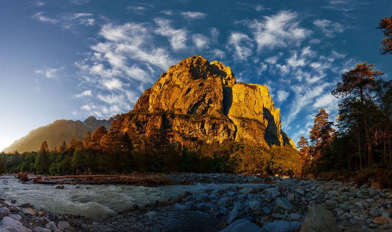 Утро в Цейском ущельеphoto preview