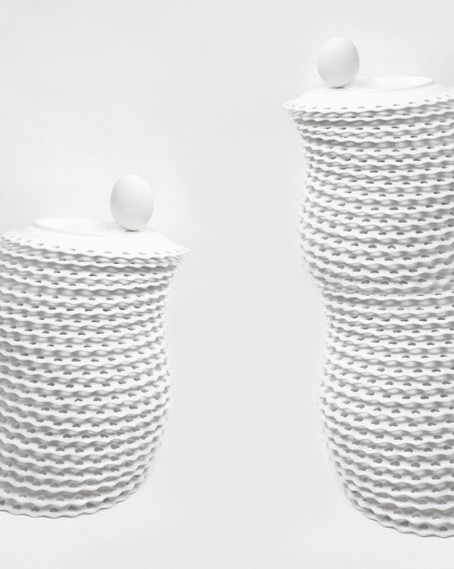 яйцо, яйца, тарелки, посуда, желток, жареное яйцо, натюрморт, фуд фотография, еда,  Eggs and dishesphoto preview