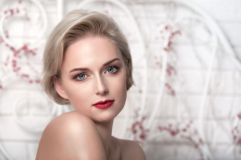 woman Natural Beautifulphoto preview