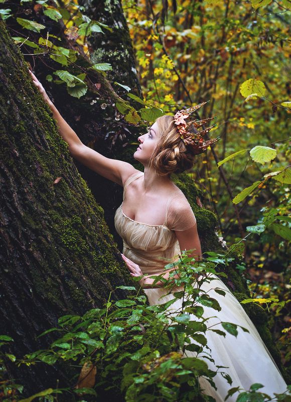 принцесса, сказка, лес, голубые глаза На полянке землянка ужасная.....photo preview