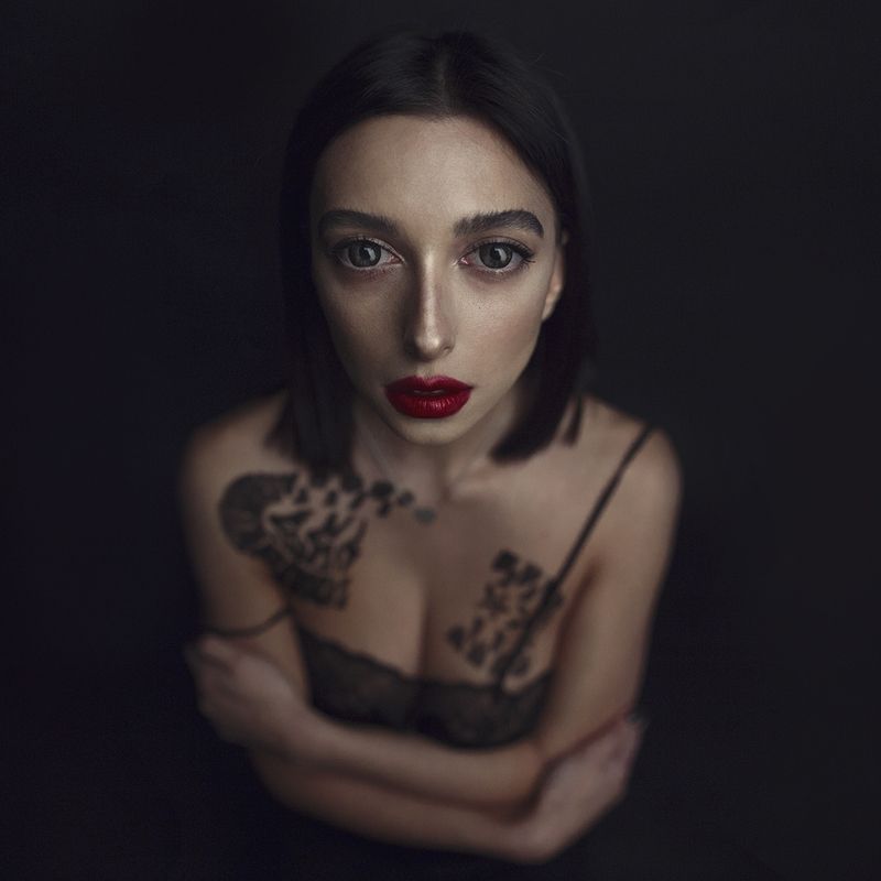 love, man, woman Alien Alinaphoto preview