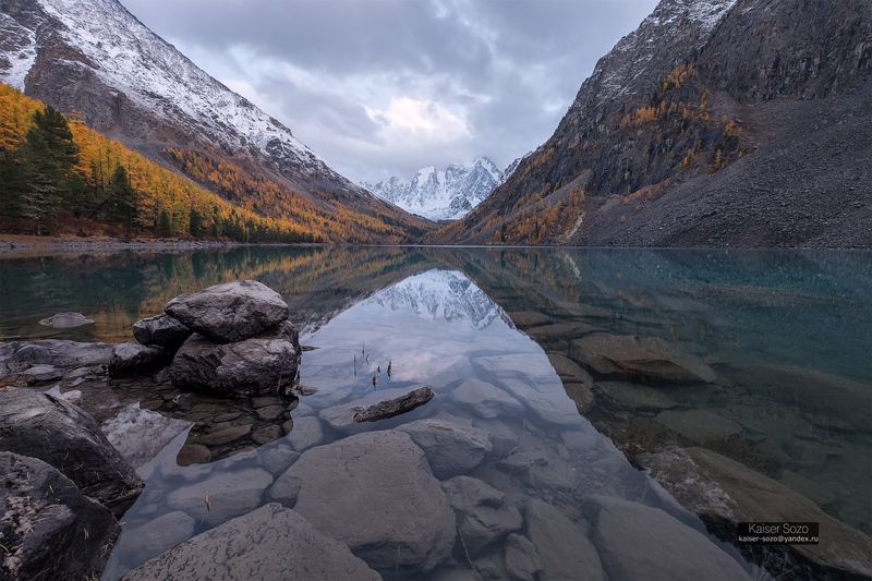 россия, сибирь, горный алтай, шавлинские озера, золотая осень, отражение, горы, лиственницы После буриphoto preview