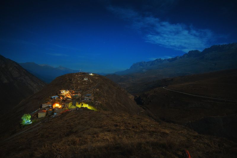 россия, кавказ, северная осетия, горы, ущелье, дигория, ночь, сумерки, природа, хребет, скалы, небо, село, дорога Ночная Дигорияphoto preview