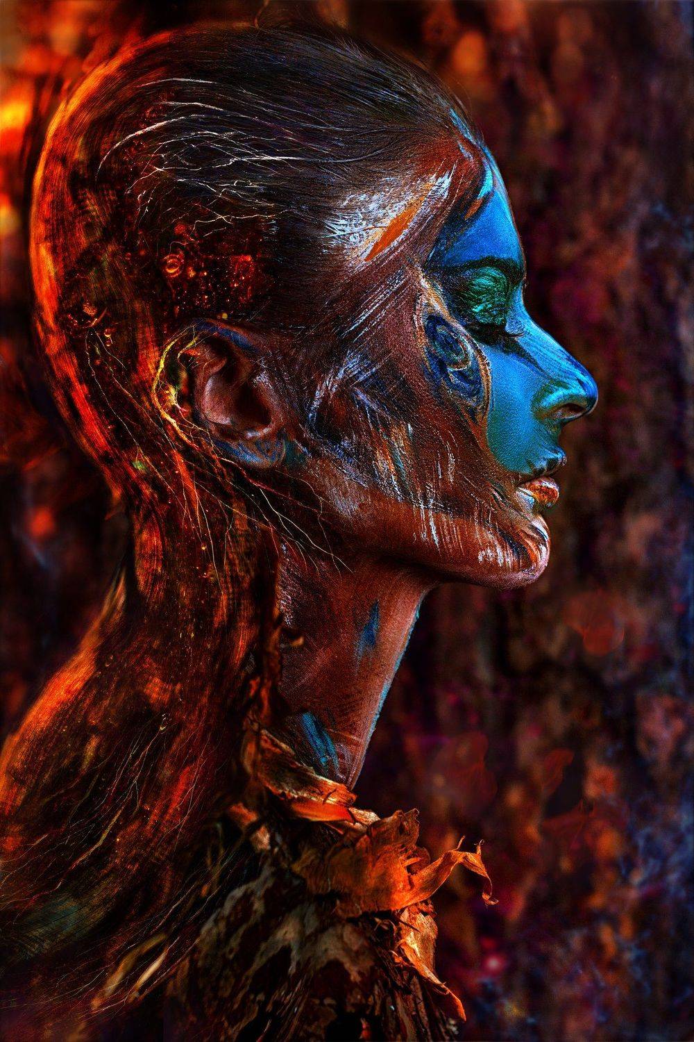 люди, девушка, портрет, бодиарт, фейс, арт, коллаж, картинка, тело, текстура, лес, хранитель, дух, душа, огонь, дерево, кора, лицо, картинка, красный, искры, синий, глаза, шаг, идет, фотокузница, ivankovale, Ковалёв Иван