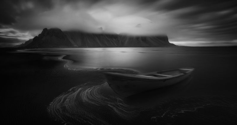 landscape, iceland, mountain, nature,black&white Old storyphoto preview