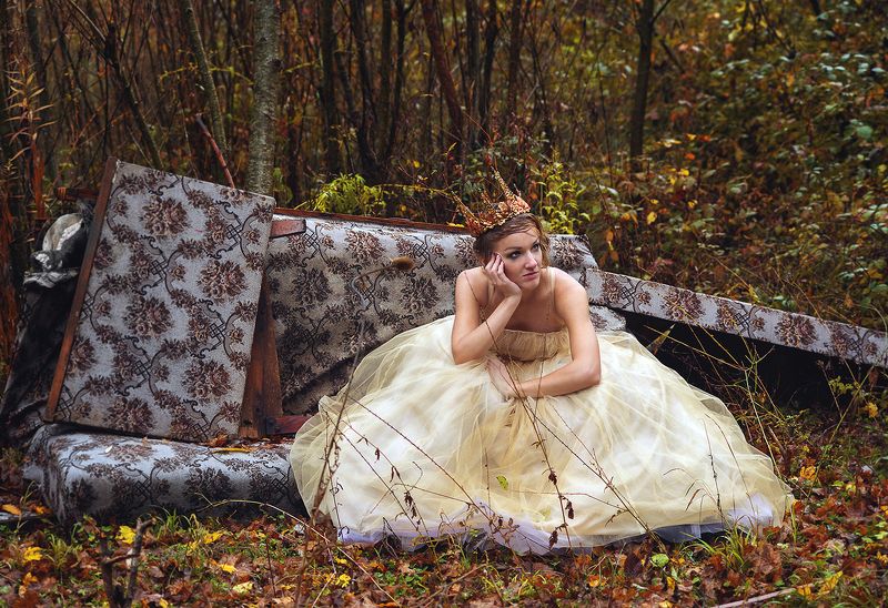 принцесса, сказка, лес, голубые глаза ....А может быть, всё было наоборот?...)photo preview