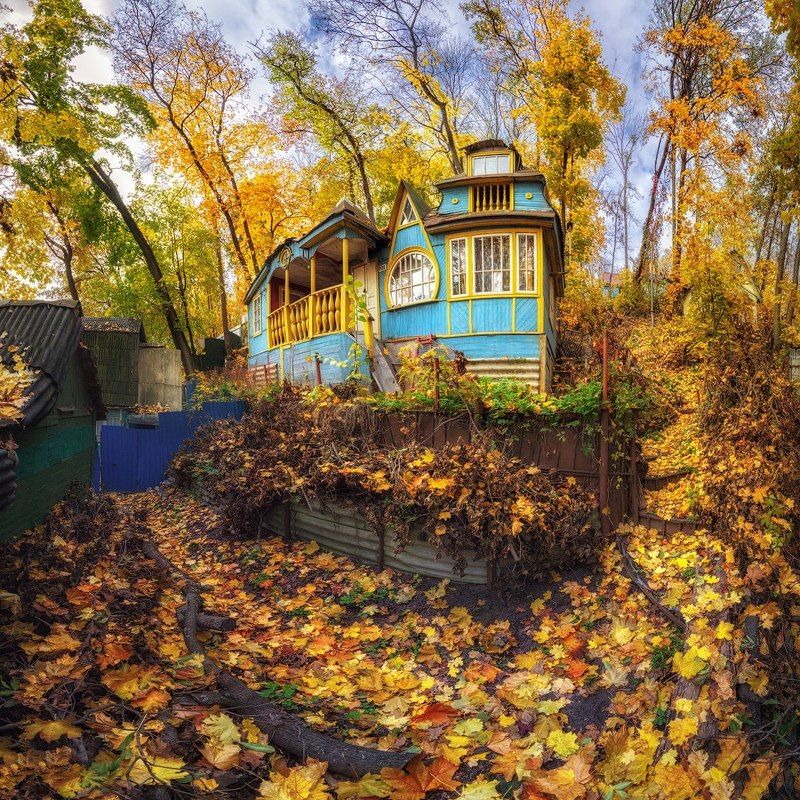 осень, воронеж, панорама, архитектура Сказочный домик в Рыбачьем посёлкеphoto preview