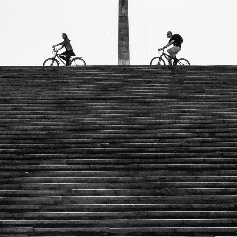 монохром, черно-белая фотография, ч/б, люди, город, улица, жанр, monochrome, black&white, street, streetphoto, people, ***photo preview