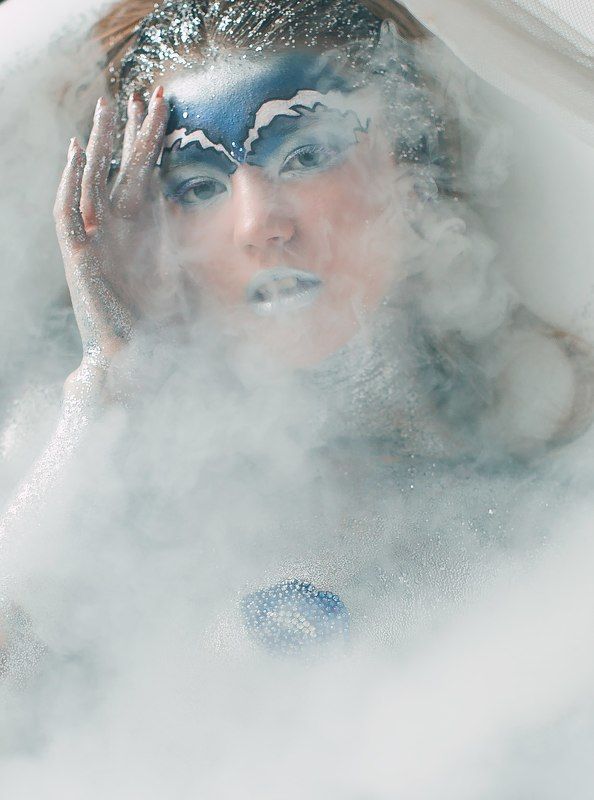 девушка, серебро, глиттер, снежная королева Кристинаphoto preview