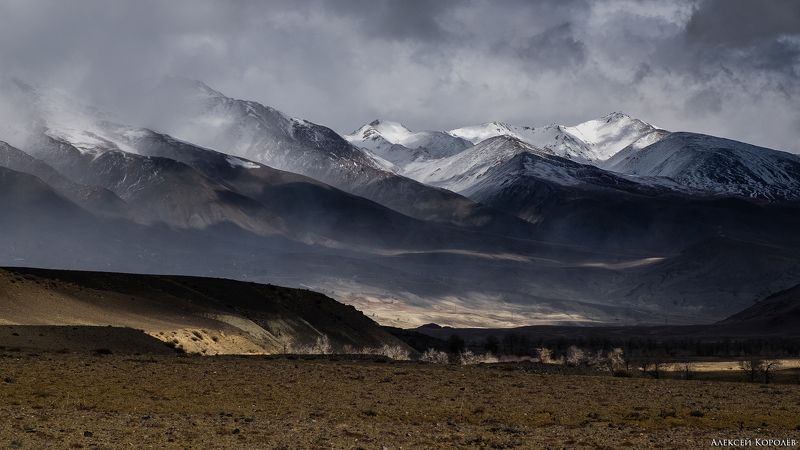 алтай, сибирь, россия, горы, кызыл-чин, осень, природа, пейзаж, altai, siberia, russia, mountains, kyzyl-chin, autumn, nature, landscape Буря мглою горы кроет...photo preview