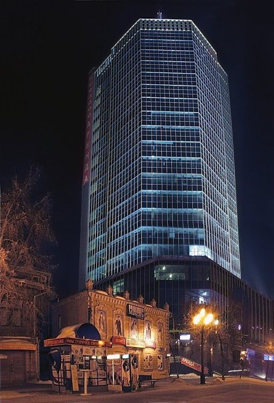 исторический, центр, высотный, дом, диссонанс Монстрphoto preview