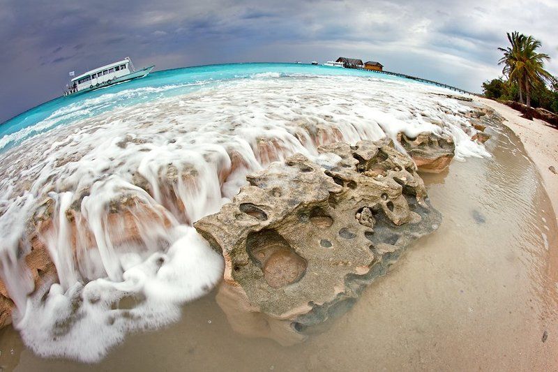 maldives The Round World *Maldives*photo preview