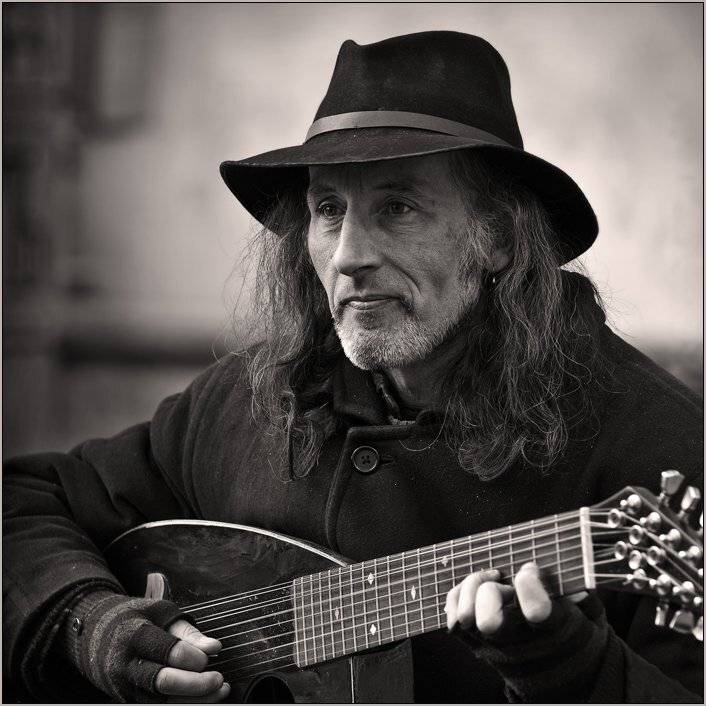 менестрель... Автор: Евгений Максимюк , Евгений Максимюк