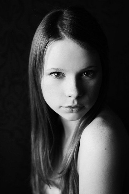 Темная сторонаphoto preview