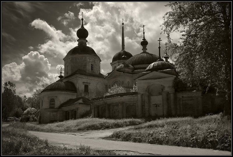 старица, храм Старицкая сепия...photo preview