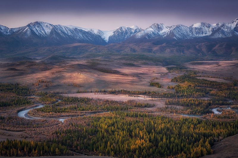 алтай, курайская степь горы рассвет река лиственница осень Перед рассветомphoto preview