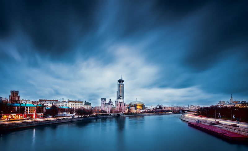 View from the Novospasskiy bridge in Moscowphoto preview