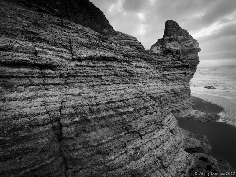море, побережье, морской берег, горизонт, рассвет, небо, скалистый берег, шторм, зима Сфинксphoto preview