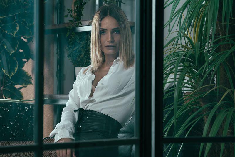 portrait Ninaphoto preview