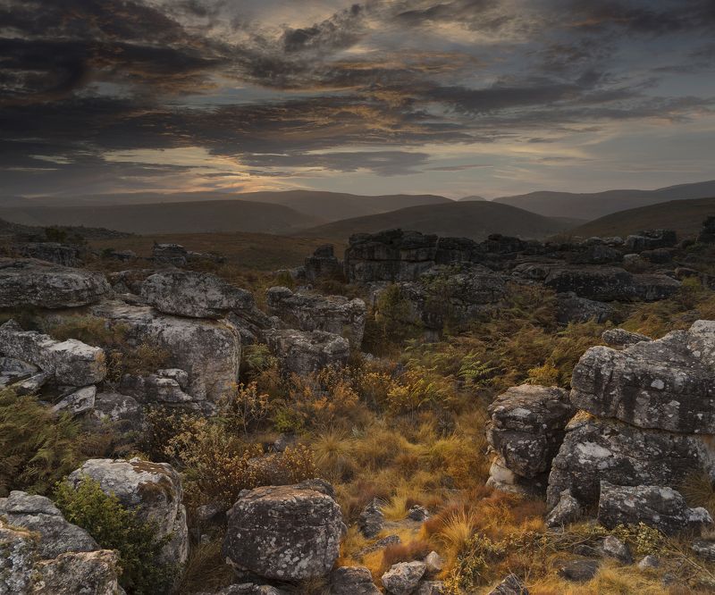 ангола, лубанго, рассвет, камни, осень Tundavala, рассвет в городе камней 2 фото превью