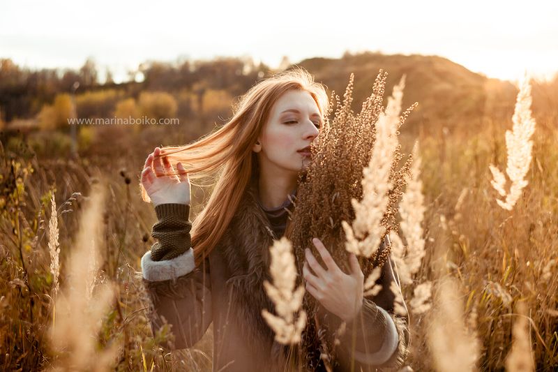 осень, autumn, nature, природа, redhair, рыжая, woman, девушка, портрет, portrait, sun, sunlight, light, свет, солнце, контровой свет, фото, фотография Осенняя прогулка для Анныphoto preview
