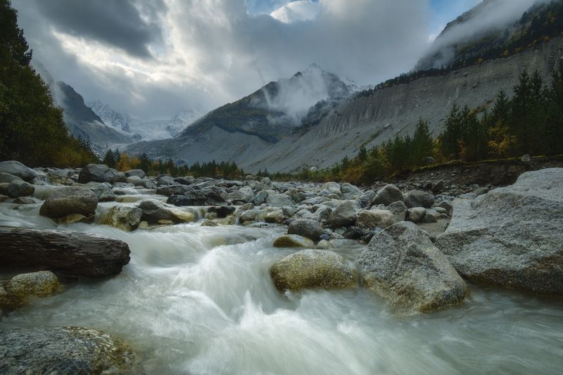 россия, северная осетия, дигория, кавказ, горы, ущелье, утро, туман, пейзаж, природа, рассвет, туман, лес, река Туманная Дигорияphoto preview