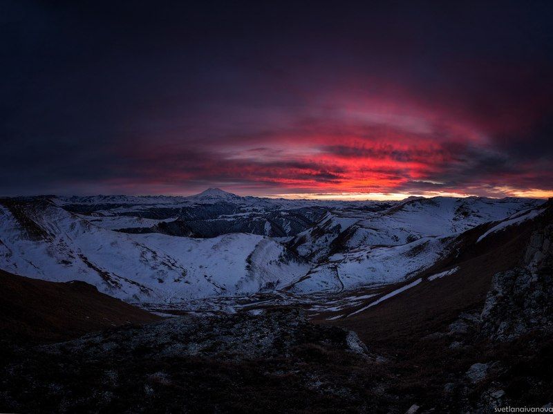 эльбрус Пылало небо над Эльбрусом...photo preview