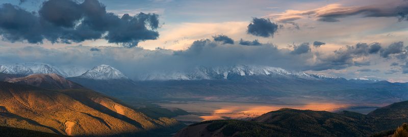 пейзаж, панорама, природа, путешествие, горы, хребет, алтай, северо-чуйский, чуйский, степь, долина, утро, рассвет, большой, красивая, высокие, небо, облака, сентябрь, осень Чуйский рассветphoto preview