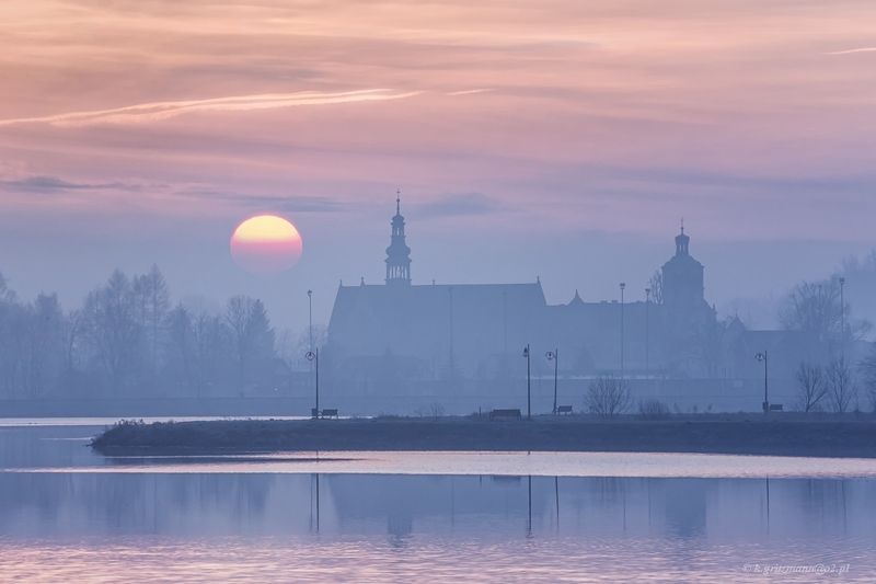 dawn - cistercian monastery - Wąchockphoto preview