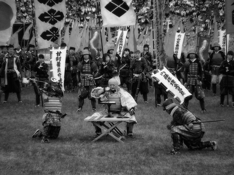 Пока несут сакэ...photo preview