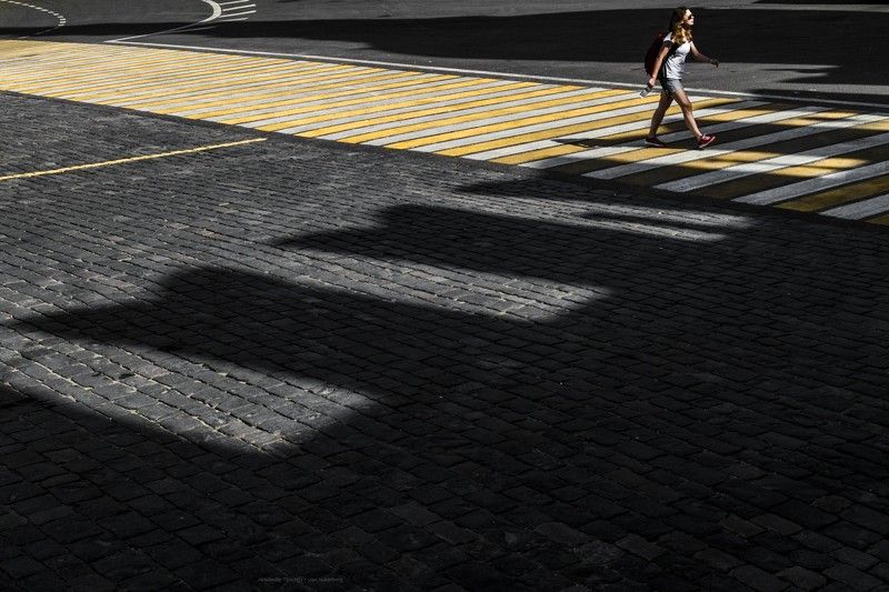 Люди, город, улица, жанр, свет, тени, переход, линии, вечер, человек,  ***photo preview