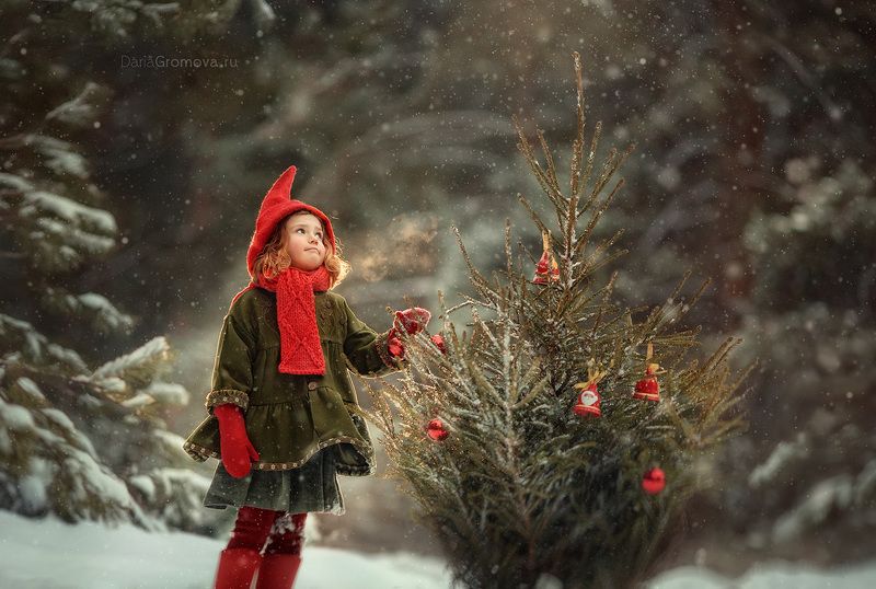 портрет, дарья громова, фотография, фото, фотоарт, фотограф, закат, детский портрет, дети, ребенок, сестры, малыш, девочка, мальчик, детская, фотосессия, фотосъемка, новый год, гномы, гном, елка, игрушки Загадаю-ка я на новый год...photo preview