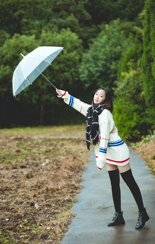 photography 淋雨一直走photo preview